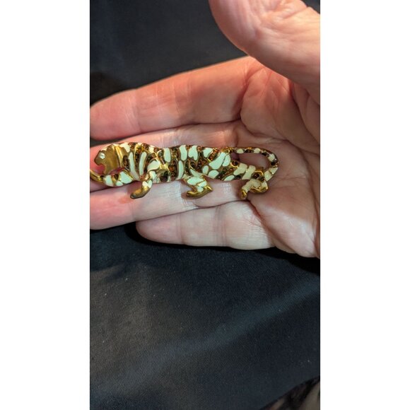 Gold Tone Enamel Tiger Brooch Pin With Rhinestone Eye Striped Design 3" Elegant - Picture 5 of 7